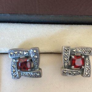 VINTAGE  STERLING  SILVER MARCASITE &  GARNET  EARRING